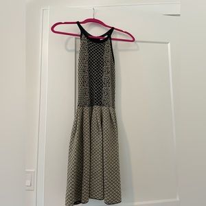 Awesome Holiday or wedding guest dress!